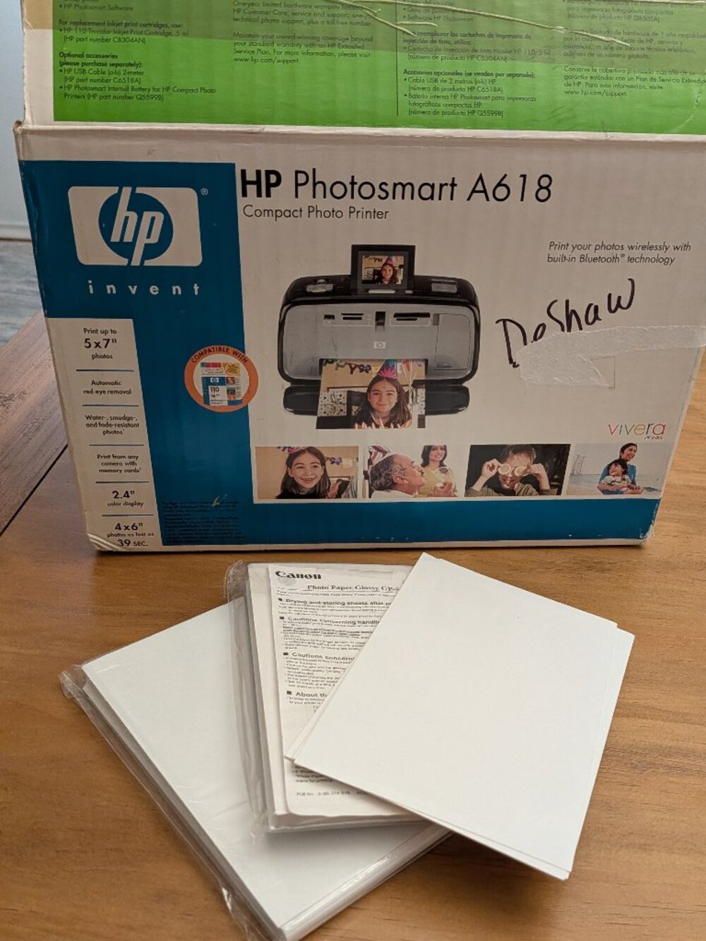 HP Photommart A618 Compact Portable Thermal Inkjet Photo Printer w/ Photo Paper